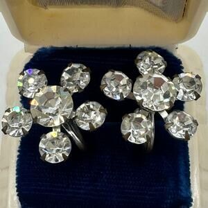 1940s vintage retro clear rhinestones starburst silver tone screw back earrings